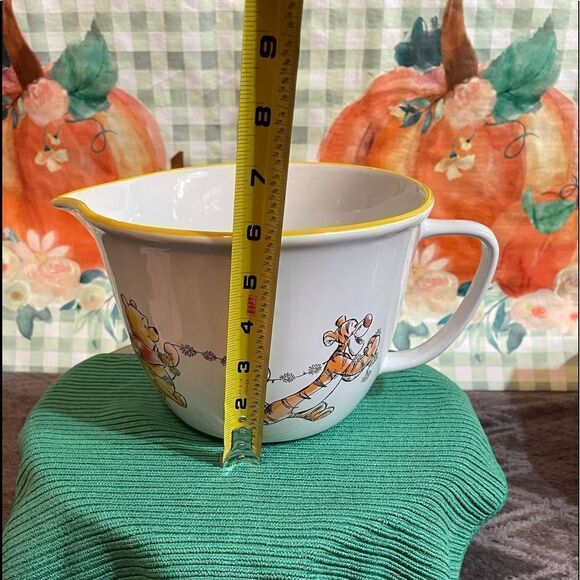 Disney Winnie the Pooh Daisy Chain batter bowl NWT - Picture 7 of 7